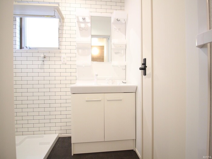 物件内観写真11　(洗面)