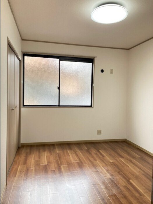 物件内観写真5　(居室)