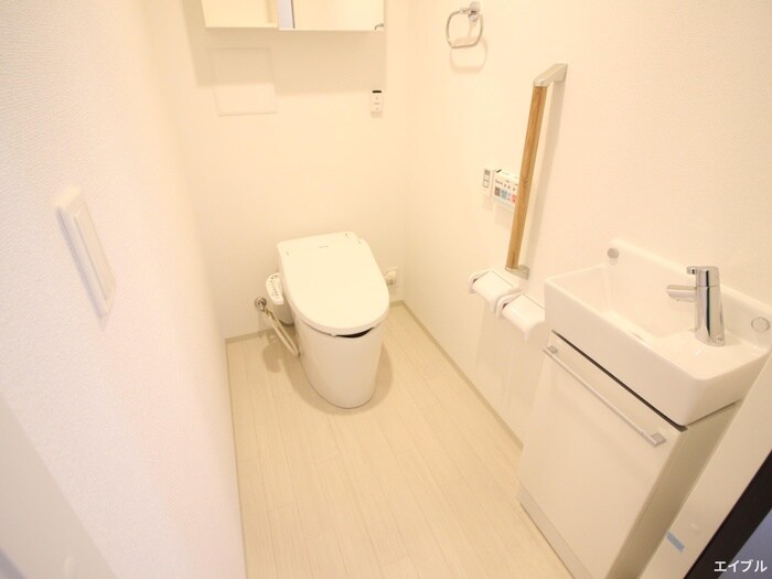 物件内観写真10　(トイレ)