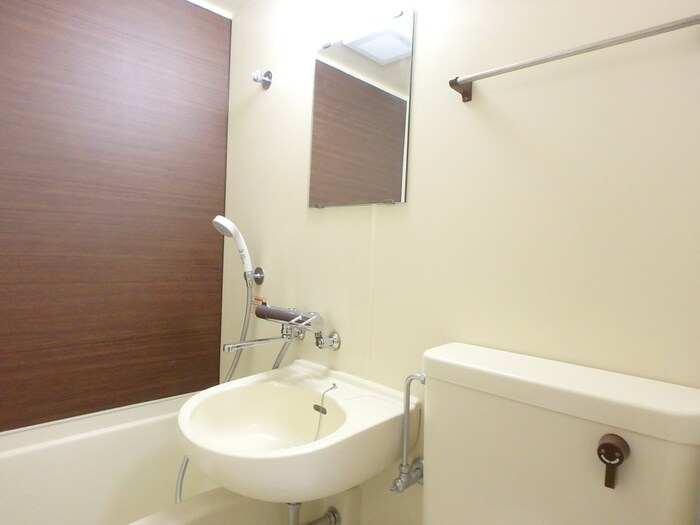 物件内観写真11　(洗面)