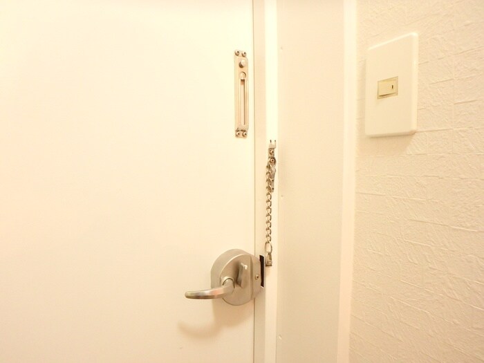 物件内観写真21　(玄関)