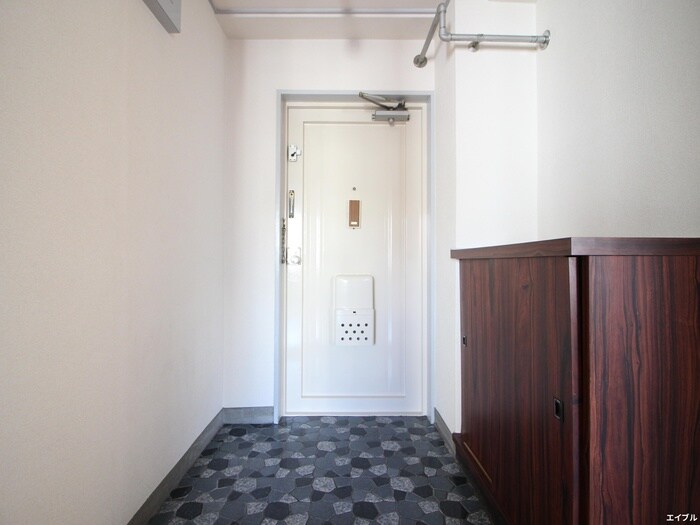 物件内観写真15　(玄関)