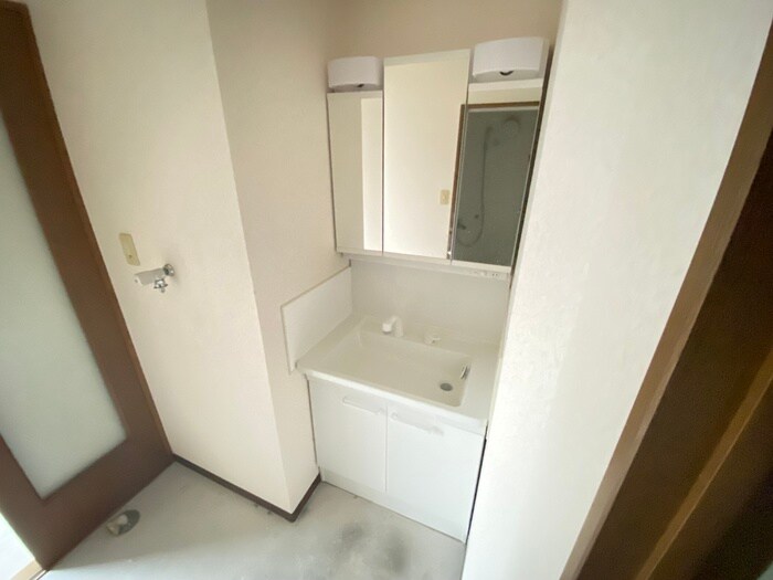 物件内観写真11　(洗面)