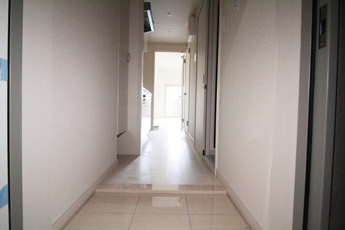 物件内観写真14　(玄関)