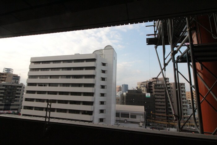 物件内観写真16　(室内からの展望)