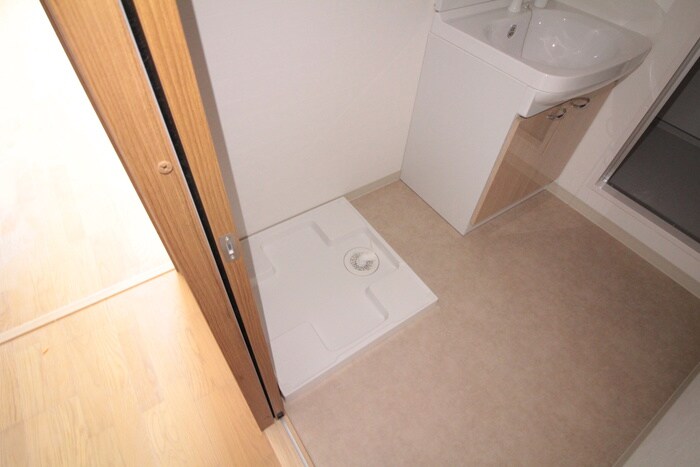 物件内観写真20　(洗濯機置場)