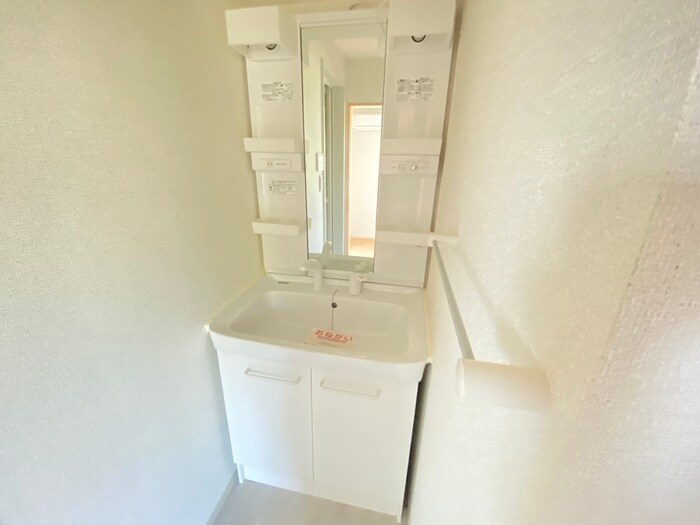 物件内観写真11　(洗面)
