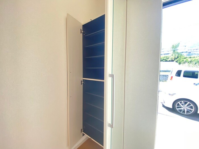 物件内観写真19　(靴箱)