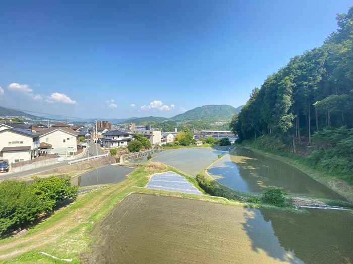 物件内観写真22　(室内からの展望)