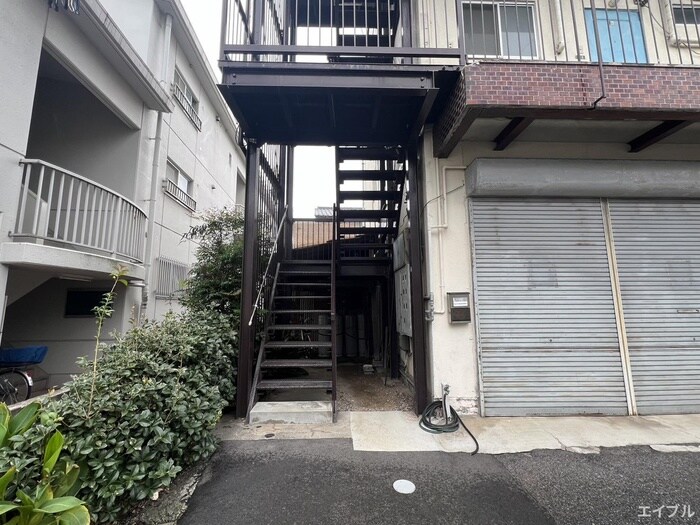 物件外観写真5　(エントランス部分)