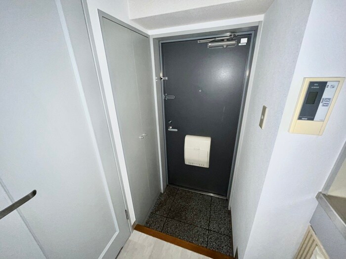 物件内観写真19　(玄関)