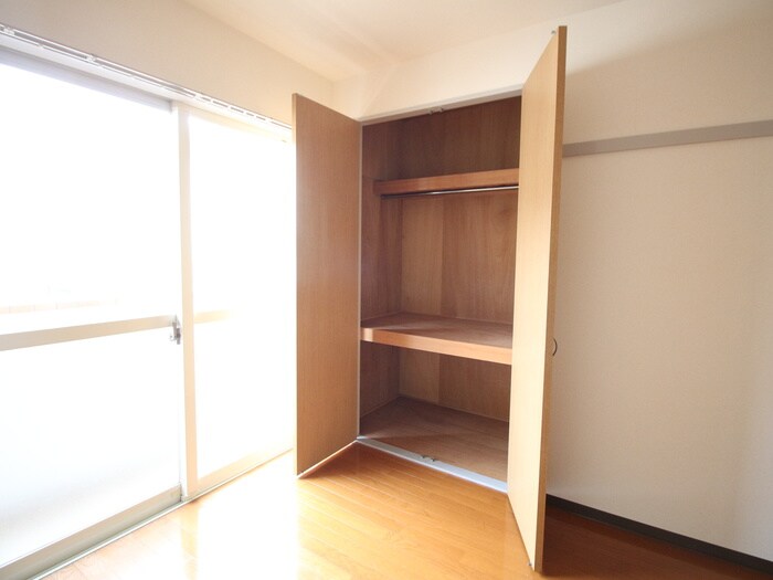 物件内観写真10　(収納)
