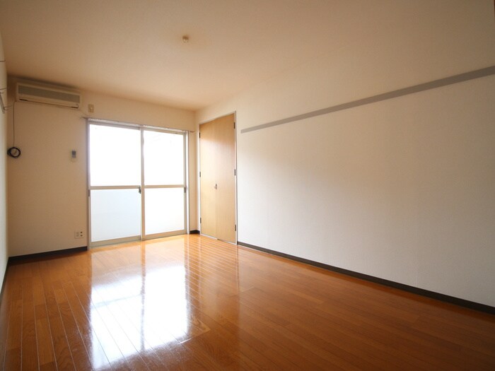 物件内観写真15　(居室)