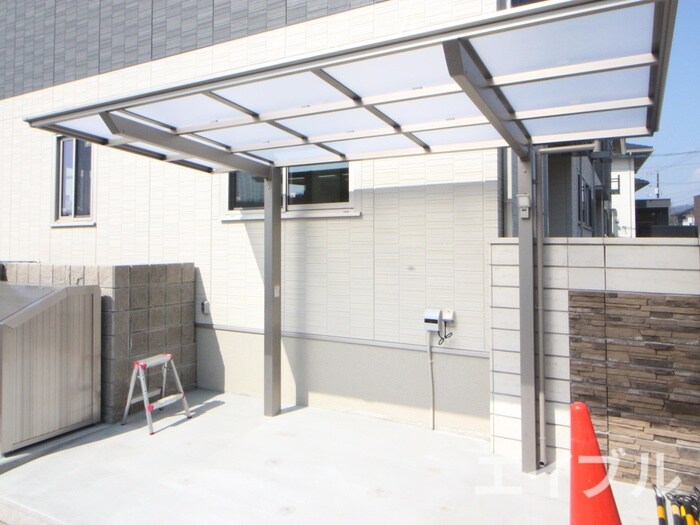 物件外観写真3　(駐輪場)