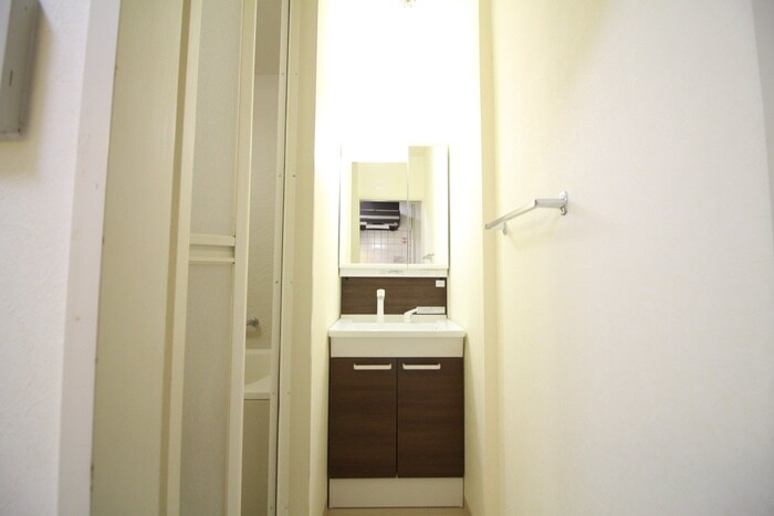 物件内観写真12　(洗面)