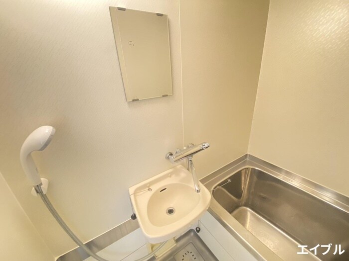 物件内観写真11　(洗面)