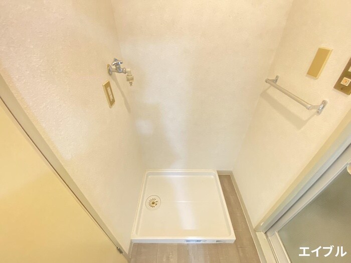 物件内観写真17　(洗濯機置場)