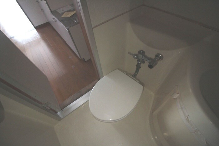 物件内観写真11　(トイレ)