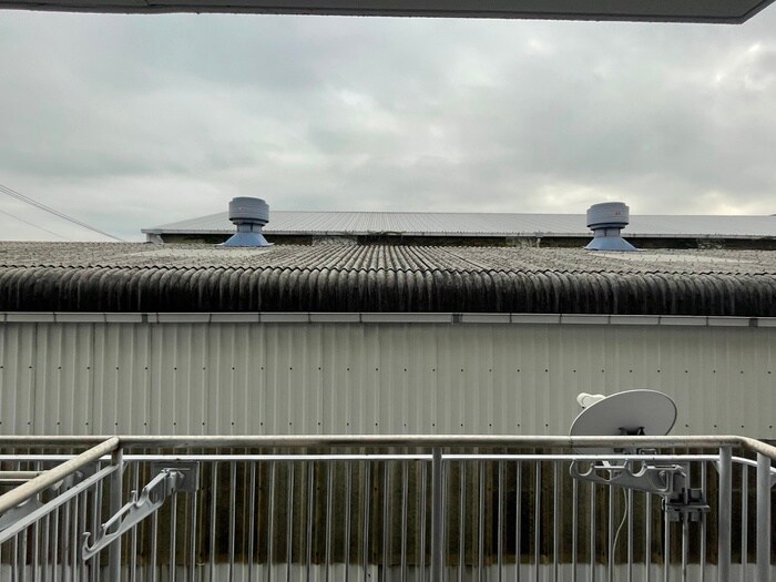 物件内観写真15　(室内からの展望)