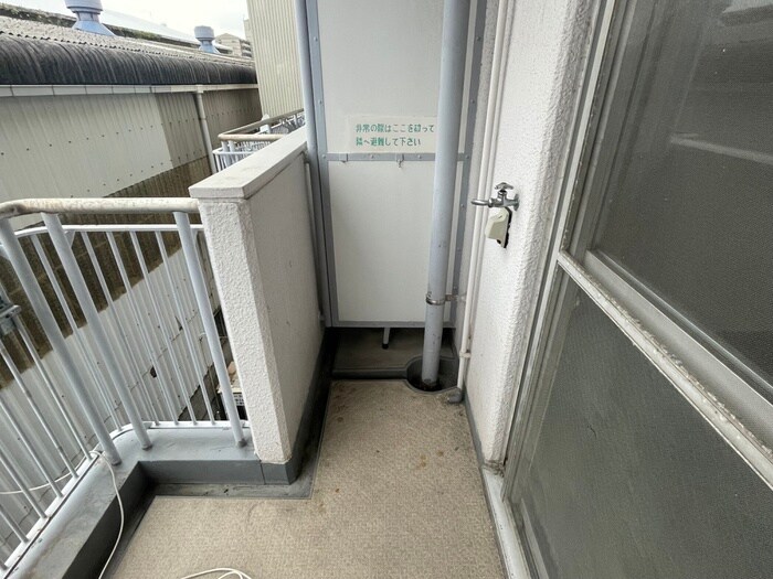 物件内観写真21　(洗濯機置場)