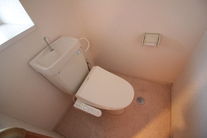 物件内観写真6　(トイレ)