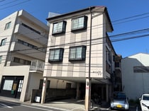 カ－メラ冨田の外観写真