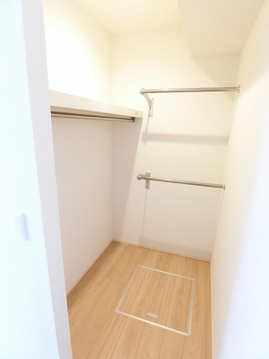 物件内観写真14　(収納)