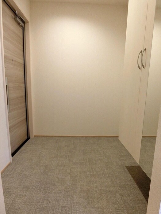 物件内観写真15　(玄関)