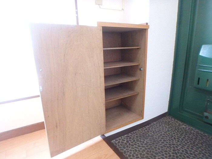 物件内観写真13　(靴箱)