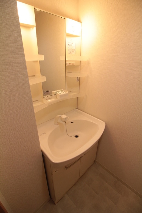 物件内観写真11　(洗面)