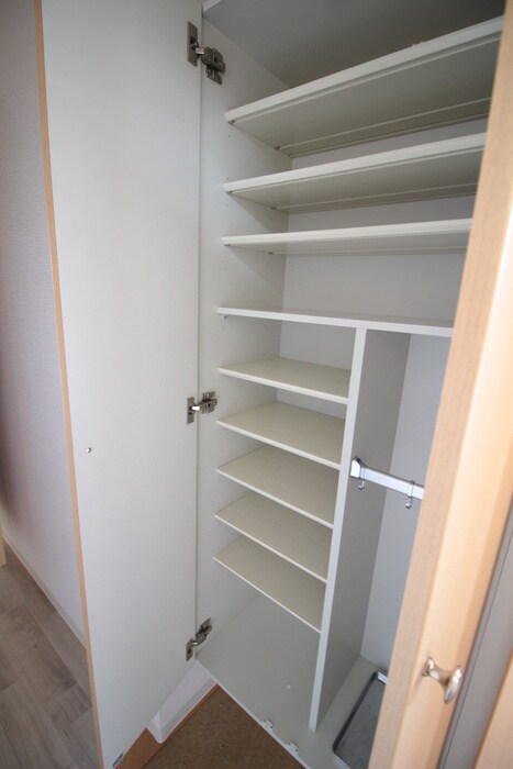 物件内観写真12　(靴箱)