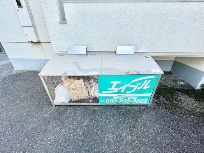 物件外観写真6　(建物設備)