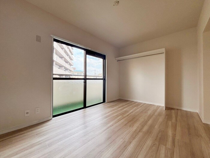 物件内観写真11　(居室)