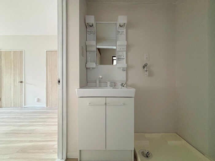 物件内観写真15　(洗面)