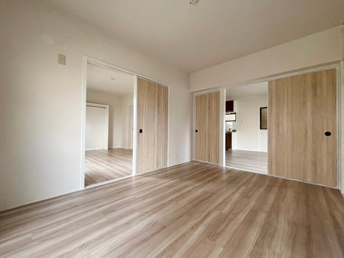 物件内観写真18　(居室)