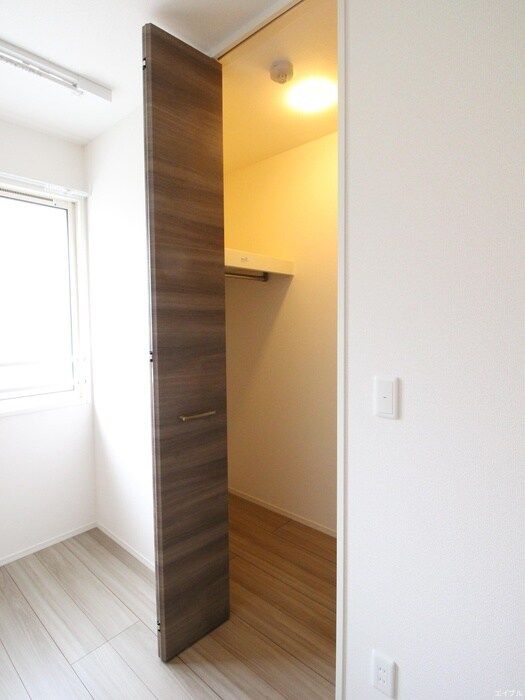 物件内観写真13　(収納)