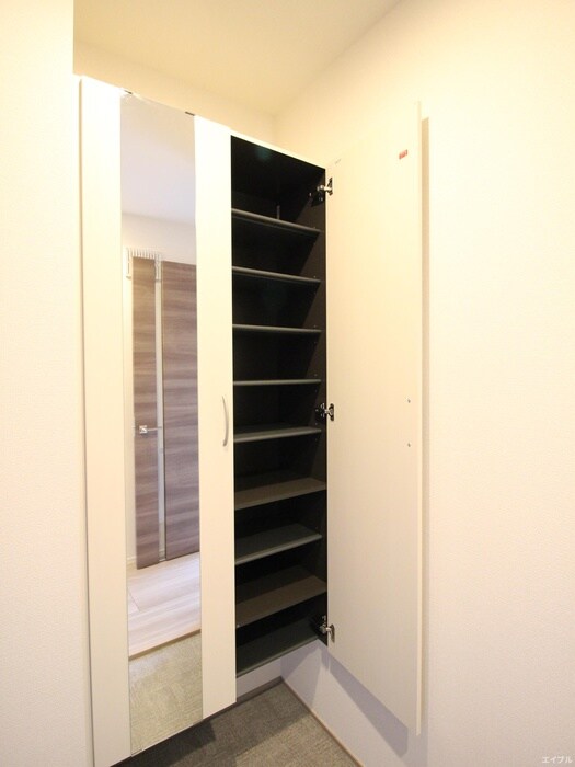 物件内観写真17　(靴箱)