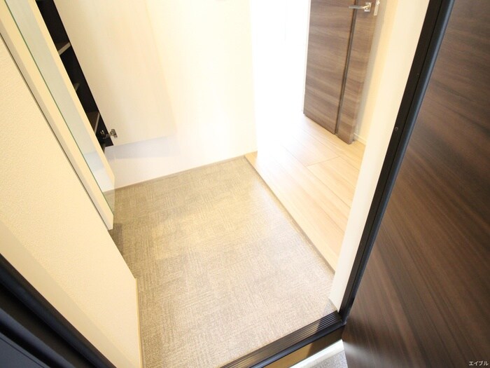 物件内観写真18　(玄関)