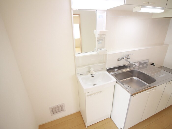 物件内観写真11　(洗面)