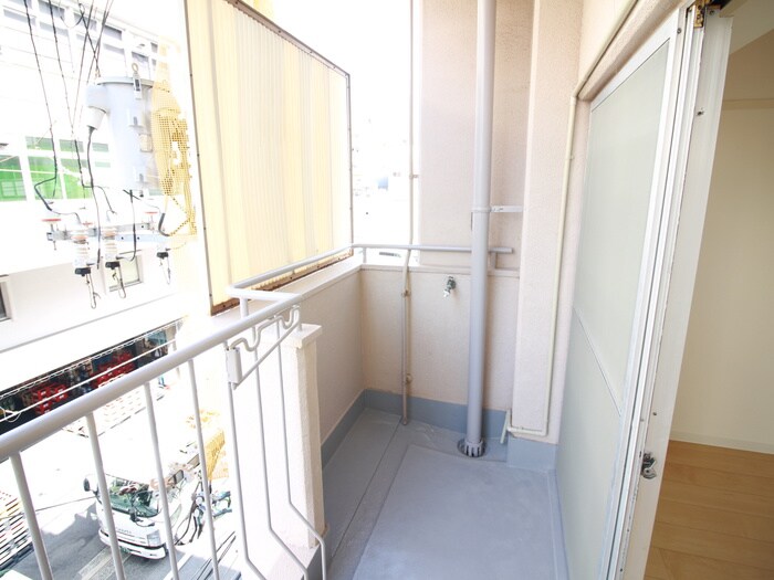 物件内観写真12　(洗濯機置場)