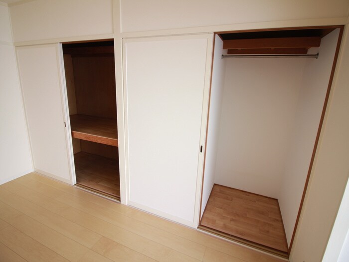 物件内観写真13　(収納)