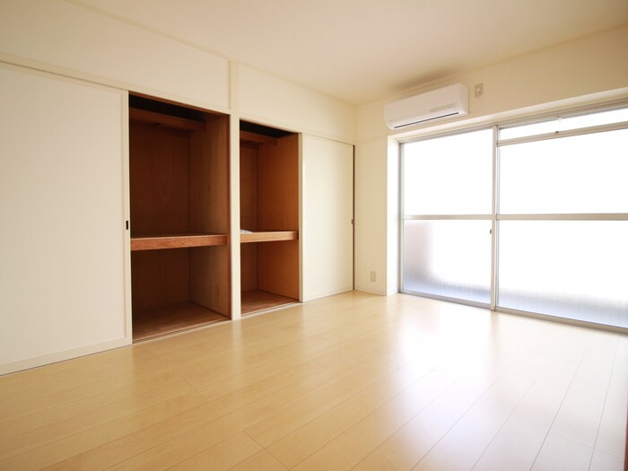 物件内観写真17　(居室)