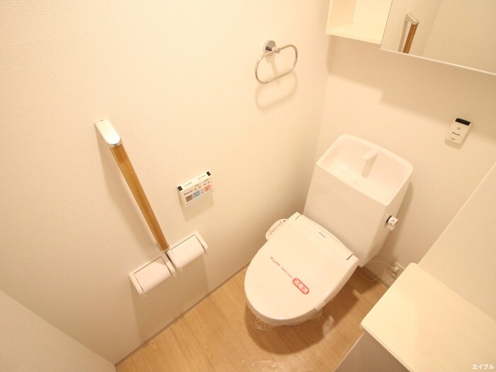 物件内観写真13　(トイレ)