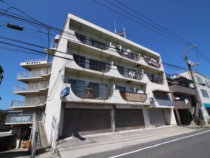 ヴィラ平和橋外観写真