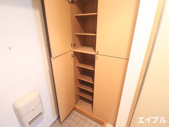 物件内観写真16　(靴箱)