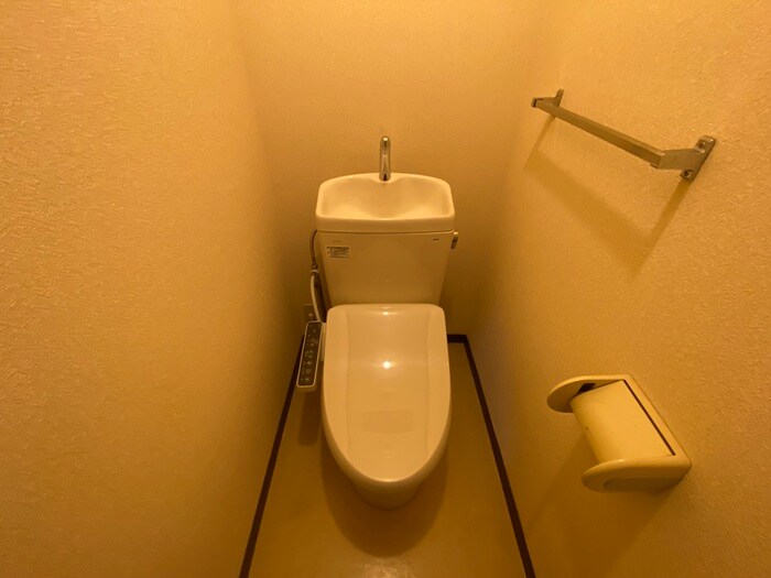 物件内観写真10　(トイレ)