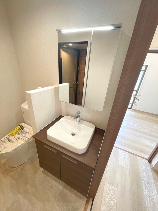 物件内観写真11　(洗面)