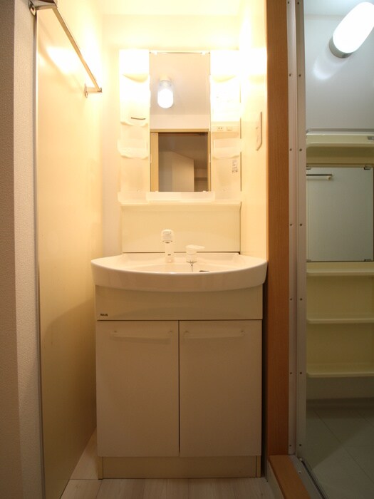 物件内観写真10　(洗面)