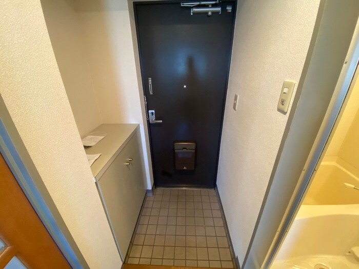 物件内観写真15　(玄関)