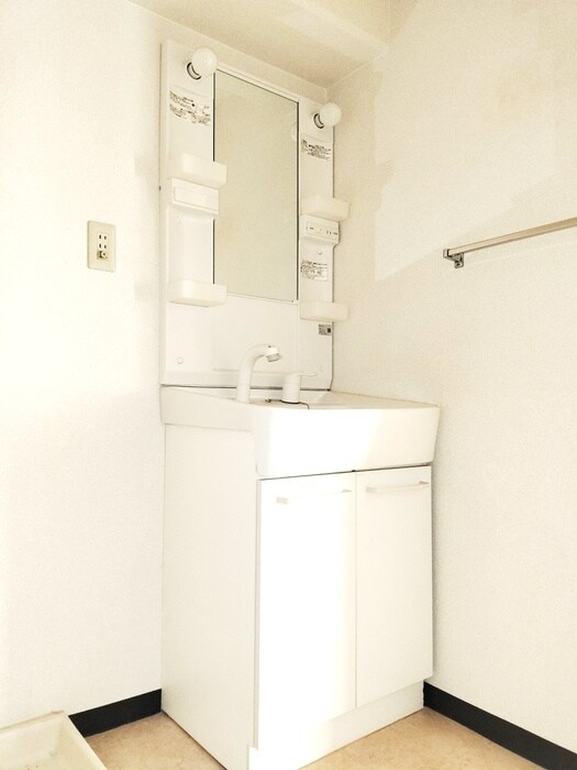 物件内観写真11　(洗面)